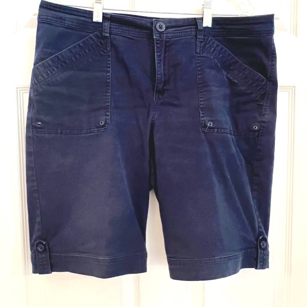 Pre-owned Women's Calvin Klein Khaki Shorts, Navy, Size 12 Reg, Inseam 11"